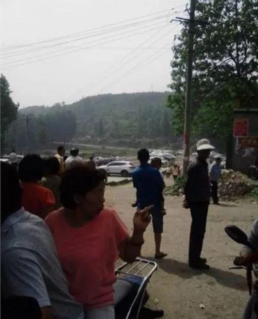 黄岭镇吃瓜群众案件最新,揭秘背后真相与法律较量