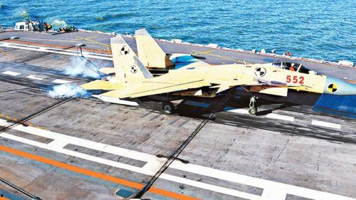 吃瓜群众看飞机,空中飞行盛宴