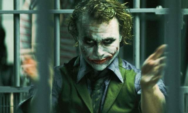 蝙蝠侠吃瓜群众是谁扮演的,吃瓜群众之谜，揭秘神秘角色扮演者